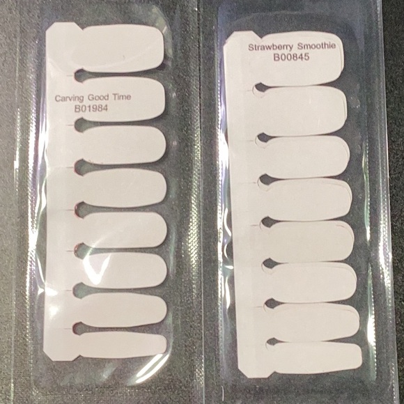 Color Street Sparkling Red Nail Strips - Picture 2 of 2